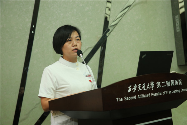 8.中医科党支部王晔汇报.JPG