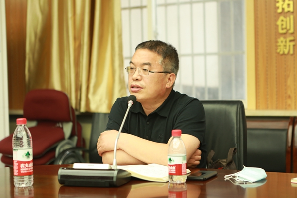 巩书记_副本.jpg