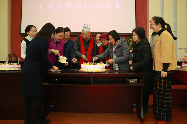 微信图片_20180102172147_副本.jpg