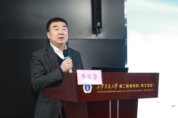 李院长_副本.jpg