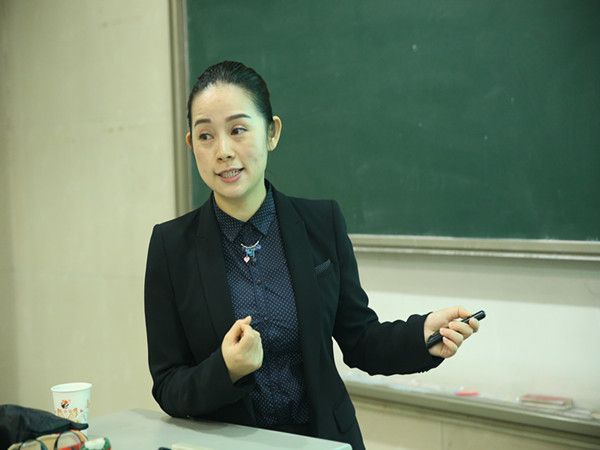 王如蜜治疗师长精彩讲座_副本.jpg