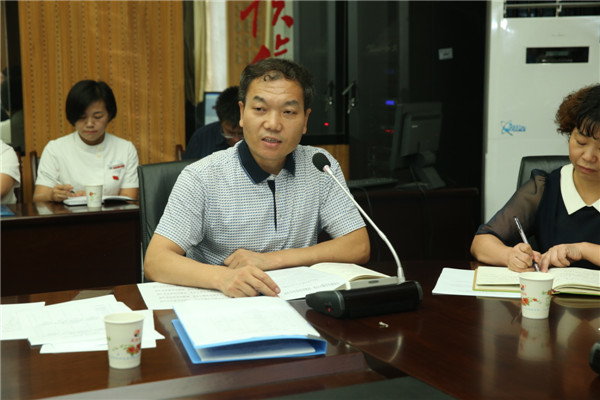 2、离退休职工管理办公室叶泽宇主任介绍本次申报和评审概况.JPG