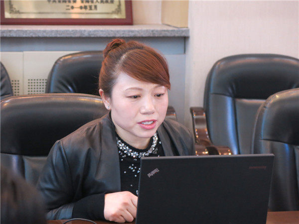 医保合疗办曹婷副主任对市医保智能审核情况进行详细介绍.JPG