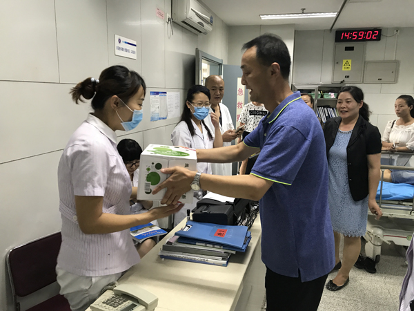7.20慰问急诊.JPG