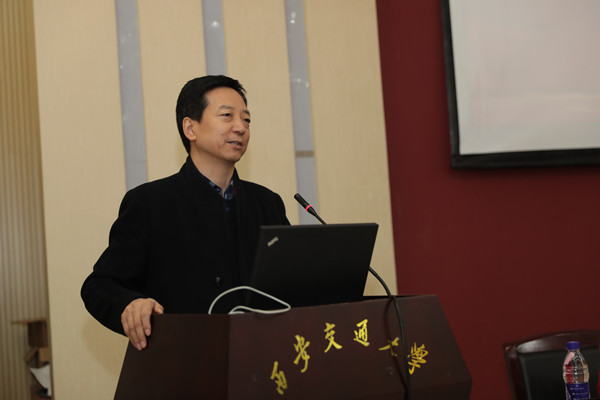 种铁主任_副本.jpg