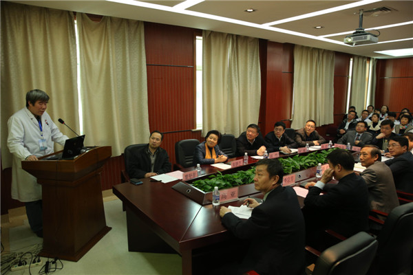张王刚教授报告学术创新.jpg