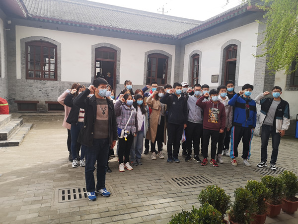 学生支部.jpg