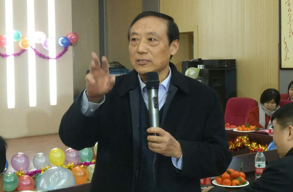 颜虹校长讲话.jpg