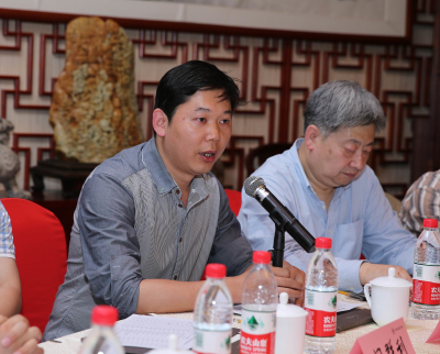 当选副主委李钊伦发言表态.jpg
