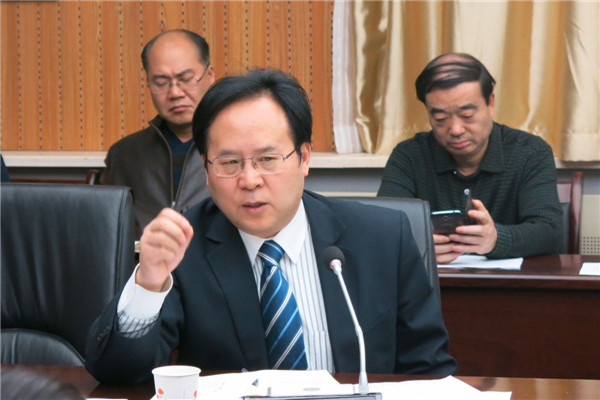 我院院长贺西京教授表态发言.JPG