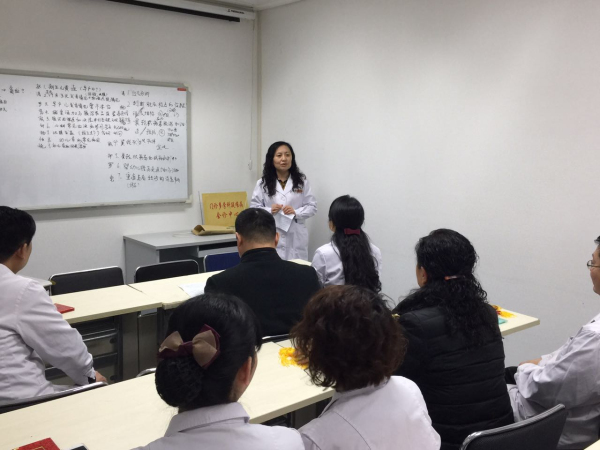 先进集体代表发言.jpg