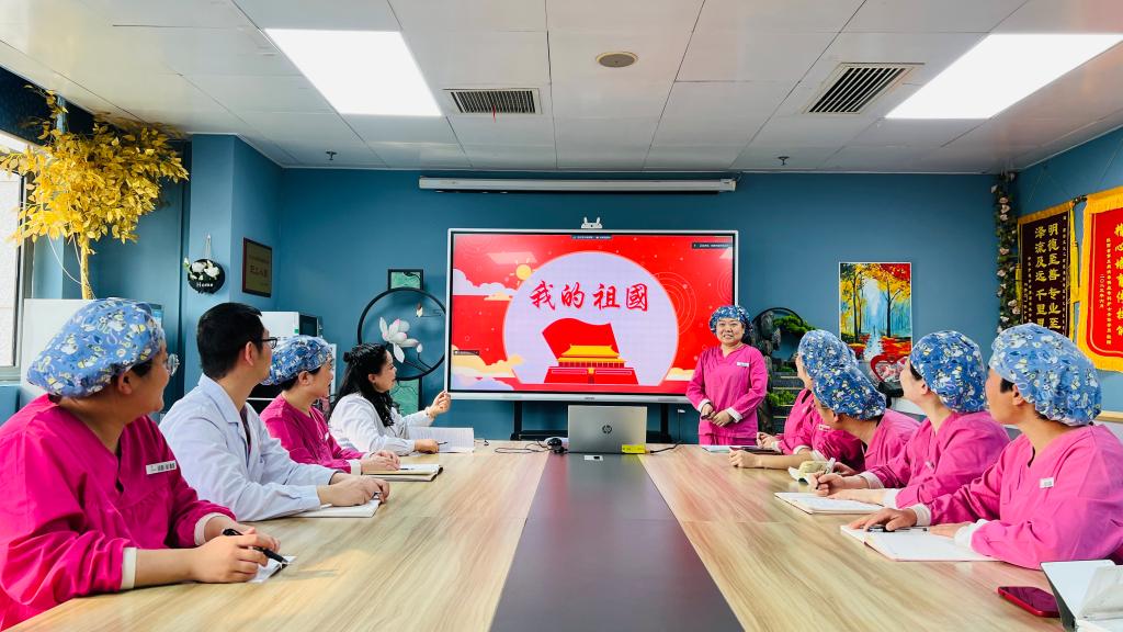 赵贾微党课.jpg