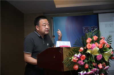 陕西省人民医院刘军主任做学术报告.JPG