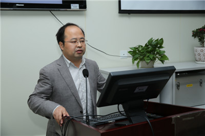 李和程教授给学员授课.JPG