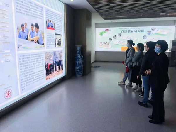 868cba54540193ee5e4bd60b571b57d_副本.jpg
