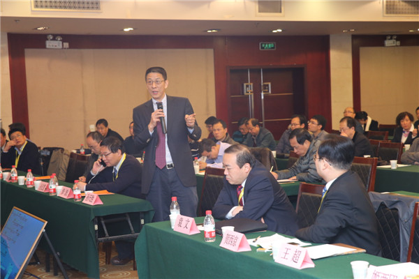 陆军总医院孙天胜教授回答提问.jpg