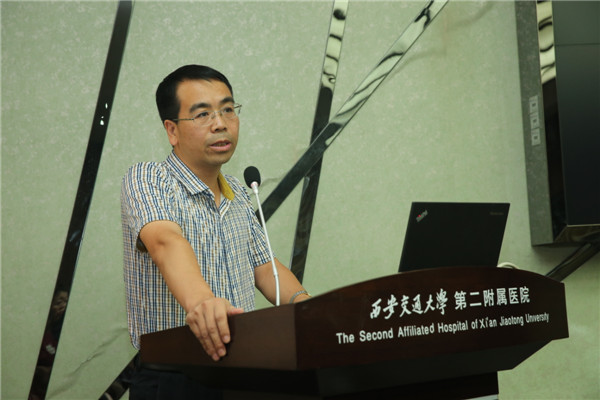 6.急诊科党支部书记裴红红汇报.JPG