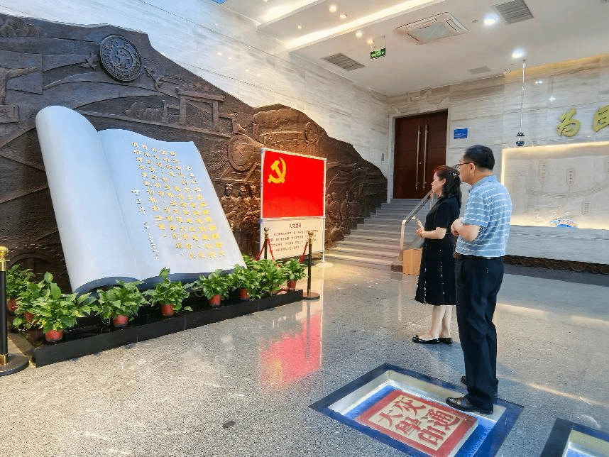 图片2.png 图片2.png