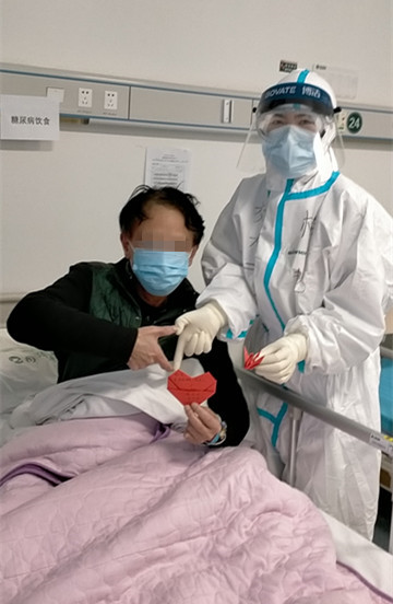 为患者送上沟通板_副本_副本.jpg