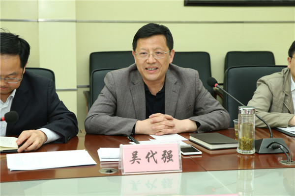 6.县委常委、政法委书记吴代强讲话.JPG