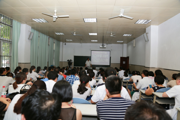 AU2A0569~1.jpg
