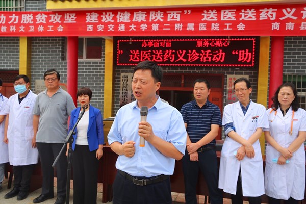 2052773089_副本.jpg