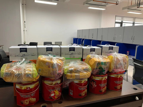 慰问品_副本.jpg