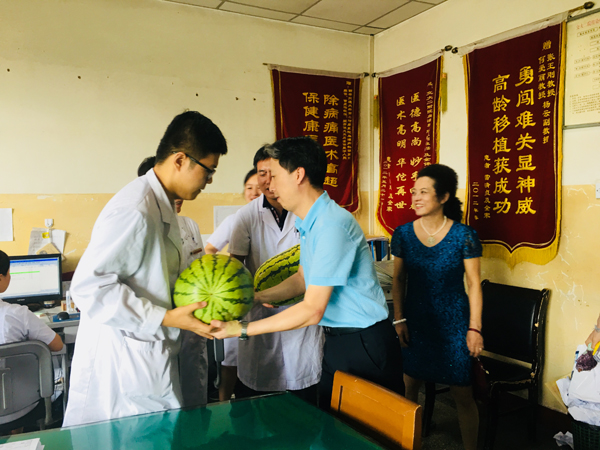 滕书记队2.jpg